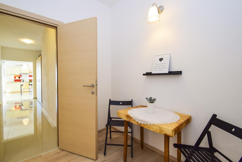 Amadrian Apartments Šibenik Eksteriør bilde