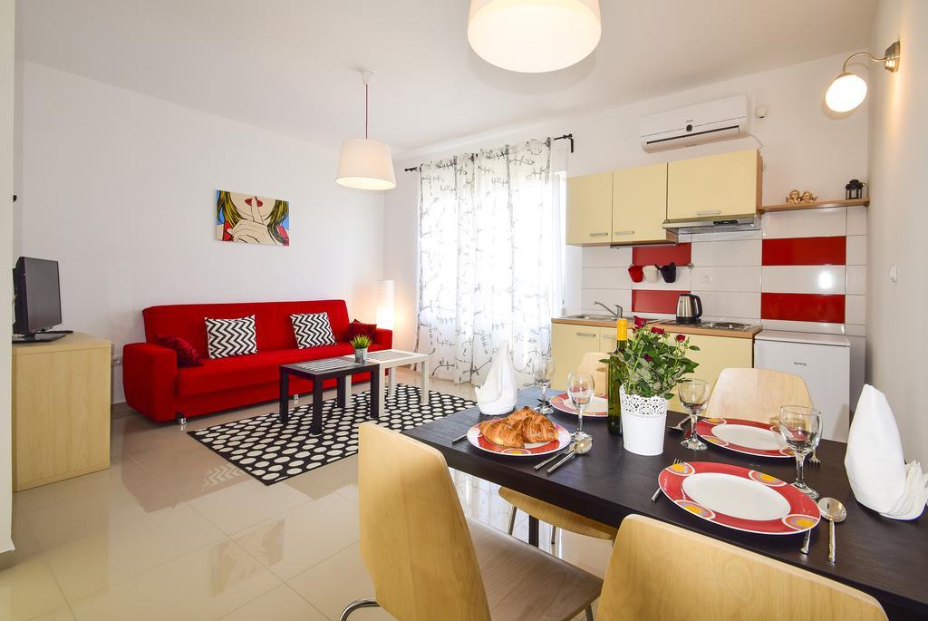 Amadrian Apartments Šibenik Eksteriør bilde
