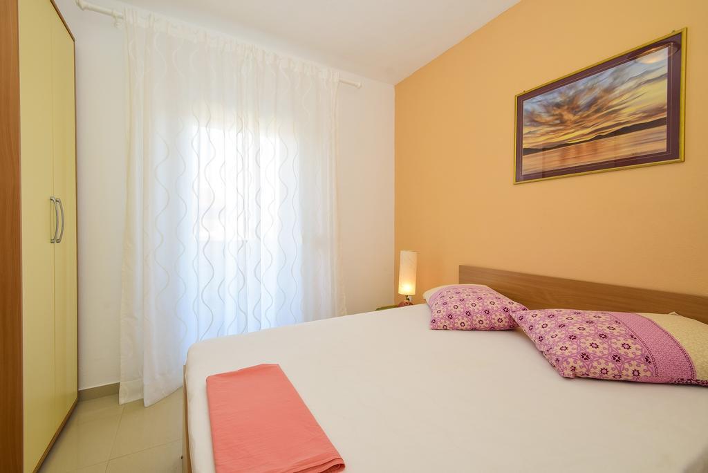 Amadrian Apartments Šibenik Eksteriør bilde