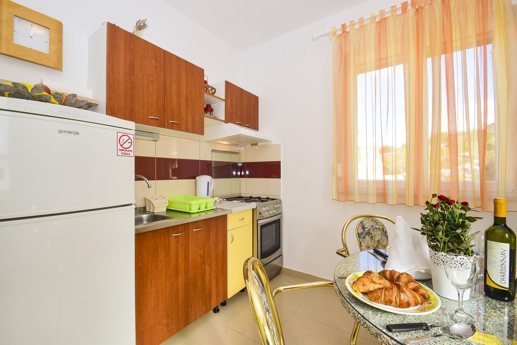 Amadrian Apartments Šibenik Rom bilde