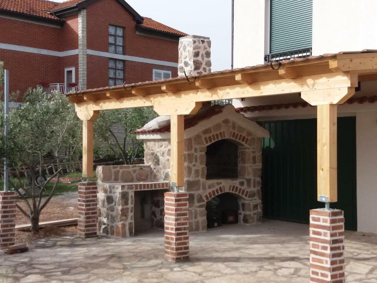 Amadrian Apartments Šibenik Eksteriør bilde