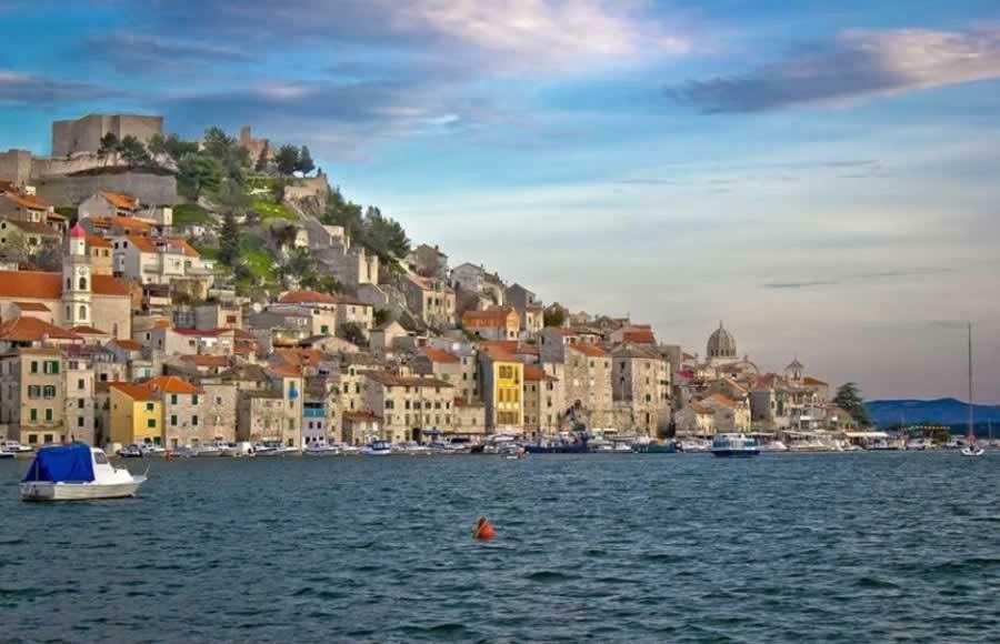 Amadrian Apartments Šibenik Eksteriør bilde